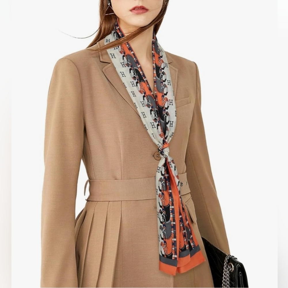 🔴Final Price!! Elegant Double Sided Horse Patterned Long Scarf